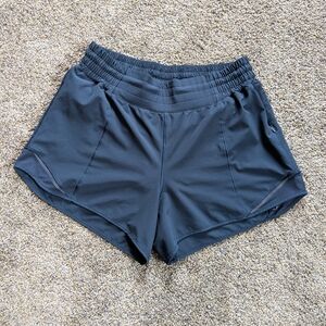 Lululemon Hotty Hot 4" Lined Shorts